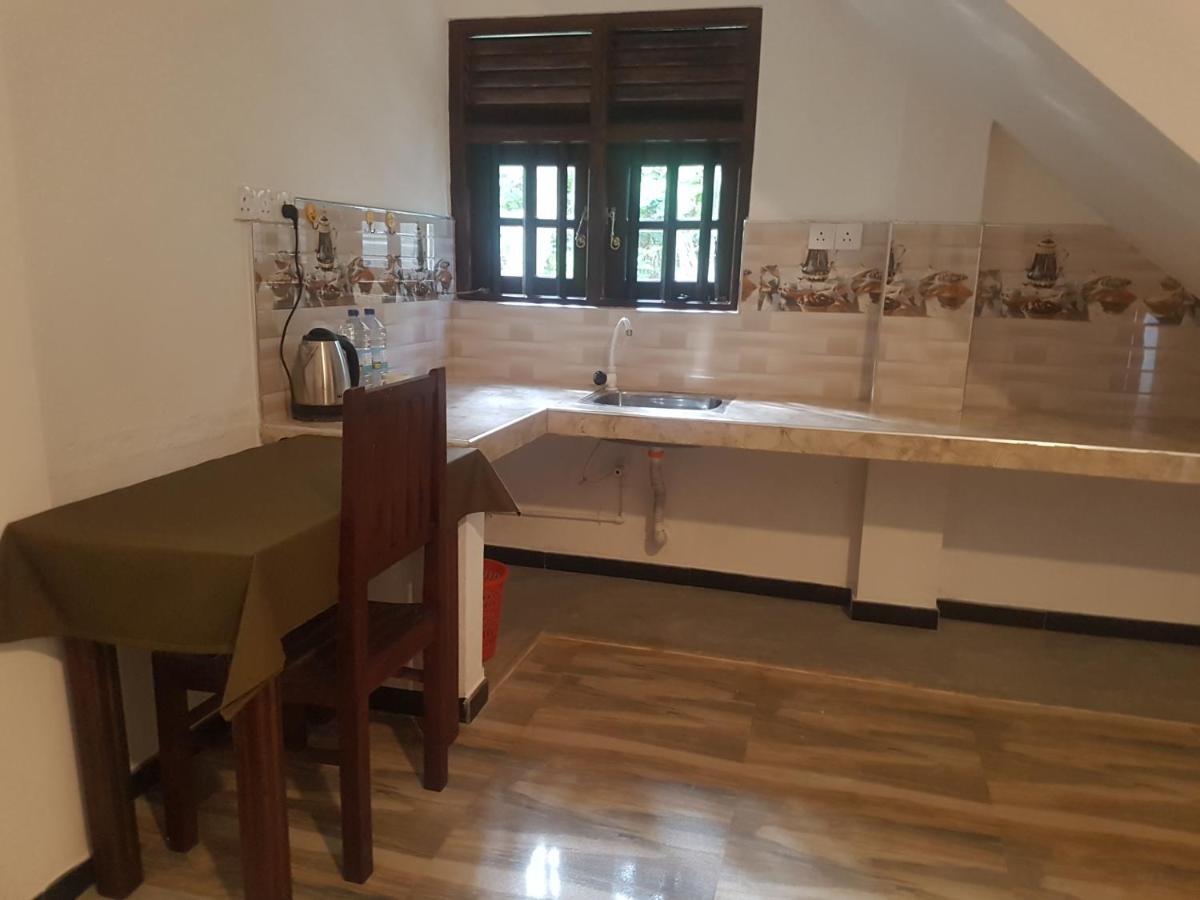 Sea Port Hiriketiya Bed & Breakfast Dikwella Ngoại thất bức ảnh